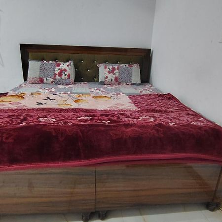 Shri Haridas Kripa Dham Ashram Vrindāvan Eksteriør billede